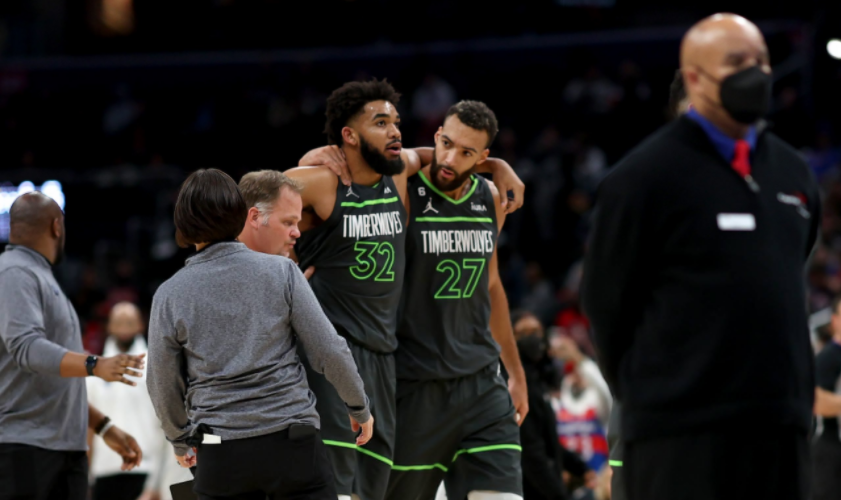 关于训练课后费城76人调整名单以备NBA常规赛，伤情更新环节打磨，底气十足，临场指挥获称赞的信息