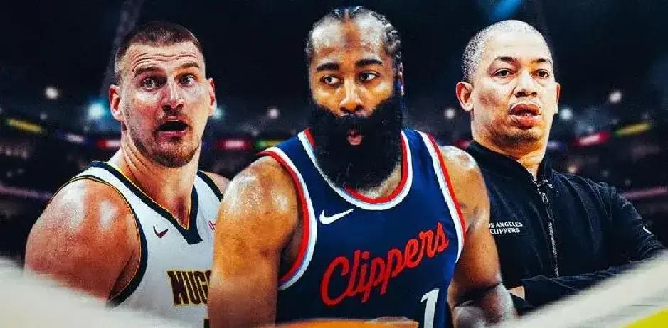 欧联赛程吃紧；洛杉矶快船集结日调整名单；质疑声仍在；阵容厚度经受考验的简单介绍