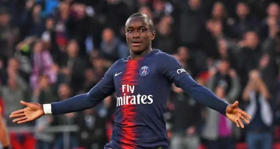 勒沃库森发布备战花絮;赛前外线爆发;法甲任务艰巨;年轻球员得到机会(勒沃库森vs科隆最新伤停) 勒沃库森发布备战花絮;赛前外线爆发;法甲任务艰巨;年轻球员得到机会(勒沃库森vs科隆最新伤停)