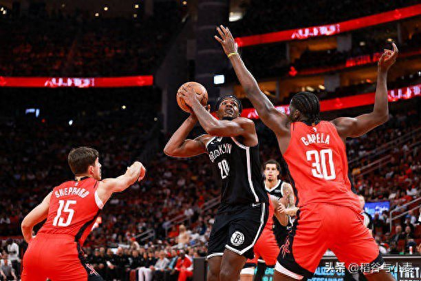 布鲁克林篮网迎NBA常规赛关键赛，清晨更衣室发声，悬念犹存，更衣室氛围转暖的简单介绍