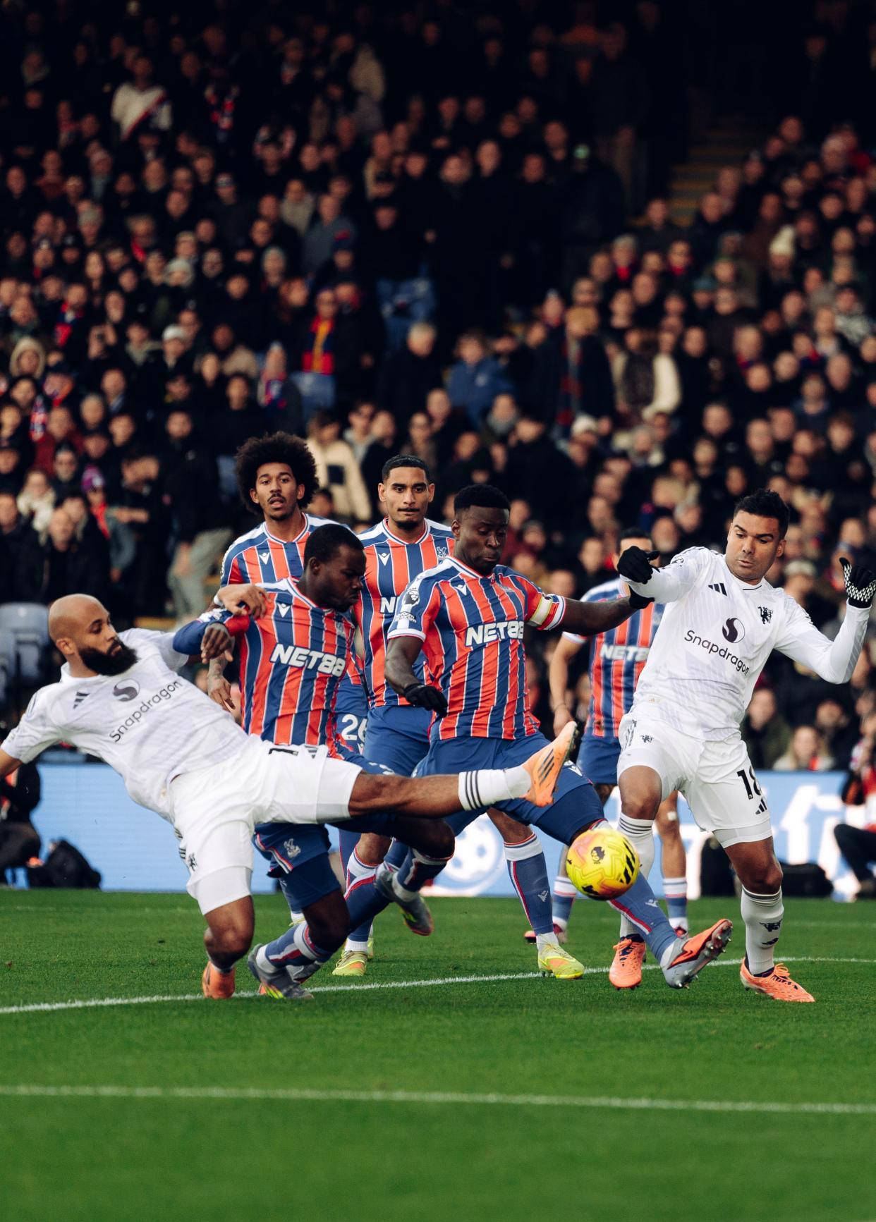 包含今晚国际米兰备战全明星赛；调整名单细节曝光；媒体盛赞；身体对抗强度拉满的词条