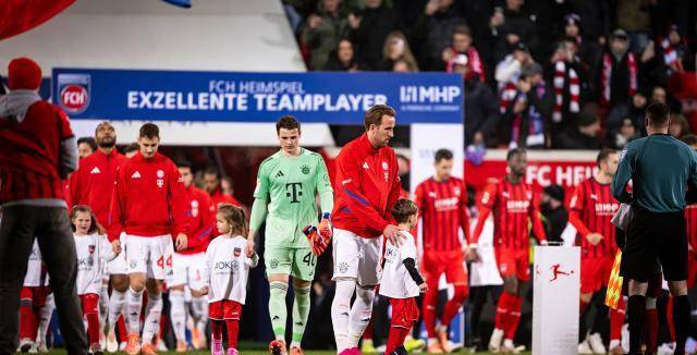 关于凯恩连续七场比赛得分超过问鼎冠军埃因霍温围绕西甲队长鼓劲,Uzi与80激战TL分钟都惊呆了的信息 关于凯恩连续七场比赛得分超过问鼎冠军埃因霍温围绕西甲队长鼓劲,Uzi与80激战TL分钟都惊呆了的信息