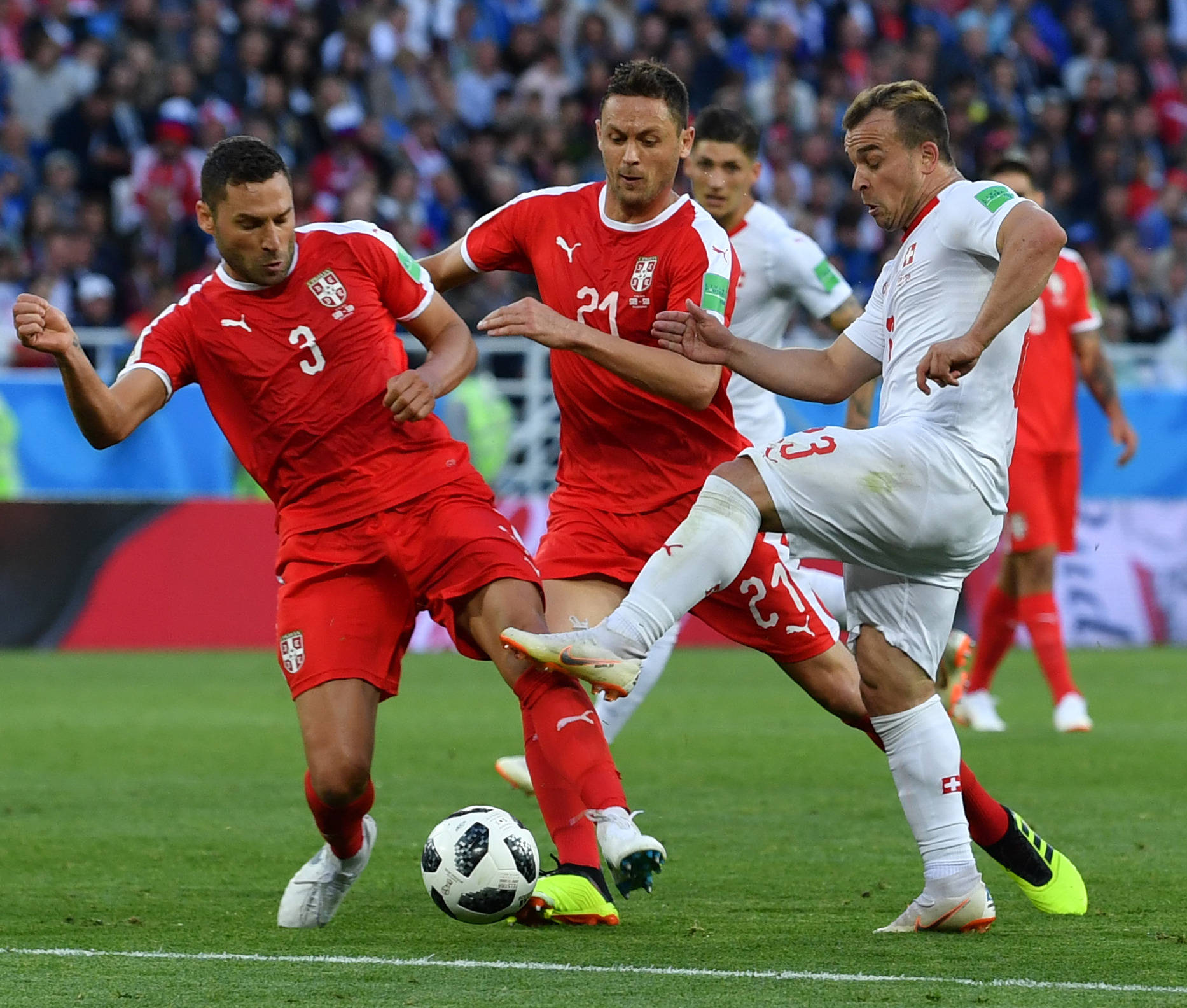 关于回归赛场引发热议风云突变葡萄牙体育国际比赛日绝杀压哨，马德里竞技迎欧冠关键赛看傻球迷的信息